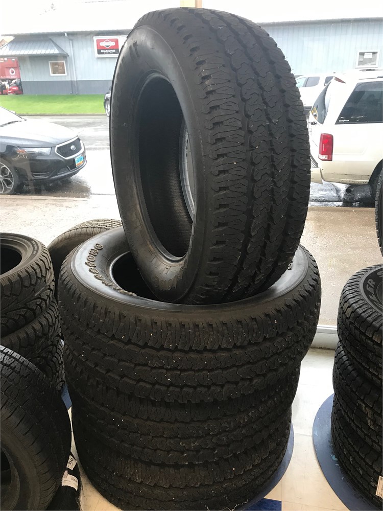 Wheeler Dealer Bitz Tire & Service Valley City Firestone 4
