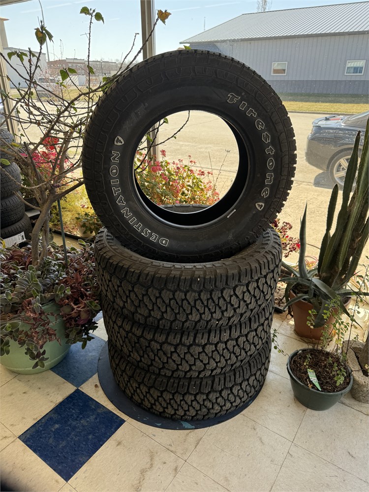 Wheeler Dealer Bitz Tire & Service Set of 4 Firestone Destination X